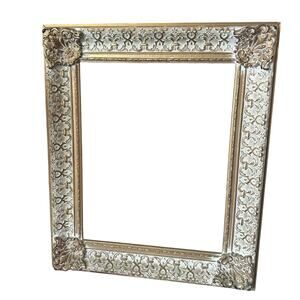 Vintage Ornate Baroque Frame Louis XVI 20x16” Carved wood art photo gold wall